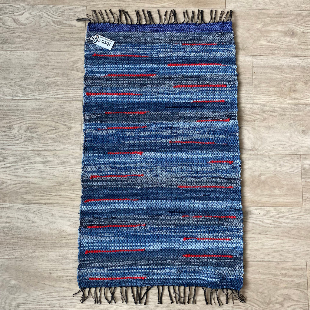 Teksatriip – taaskasutatud teksakangast vaip 100 × 60 cm