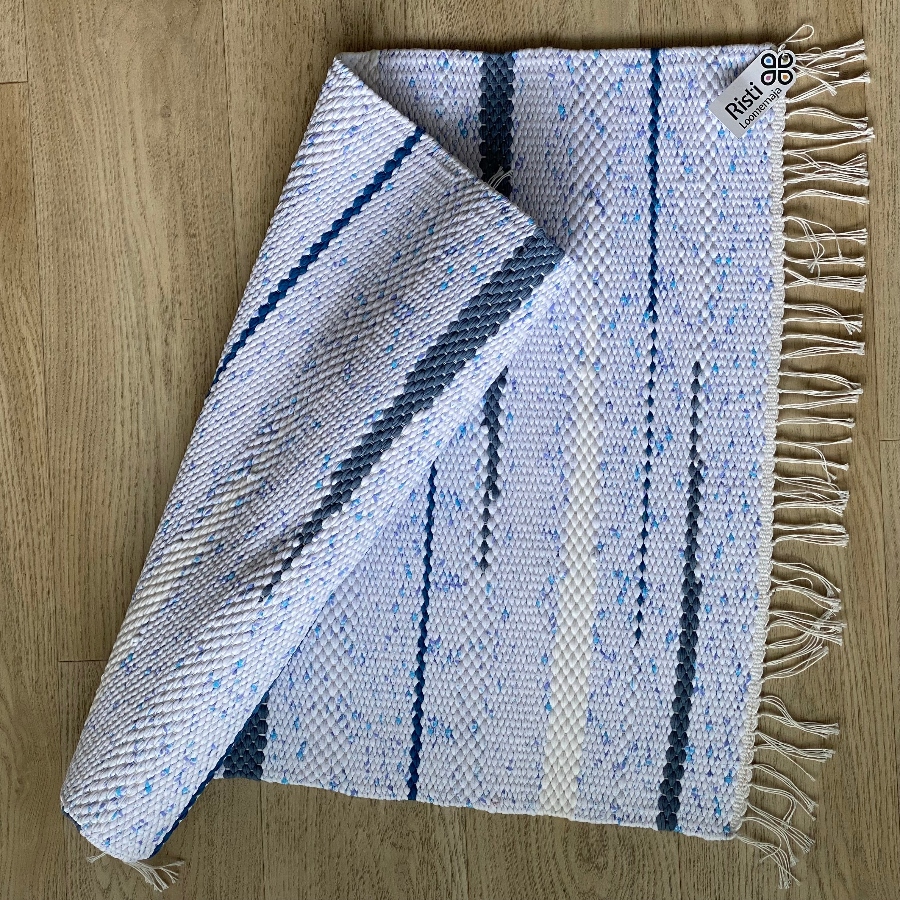 Karge hommik – hele trikoovaip 155 × 70 cm
