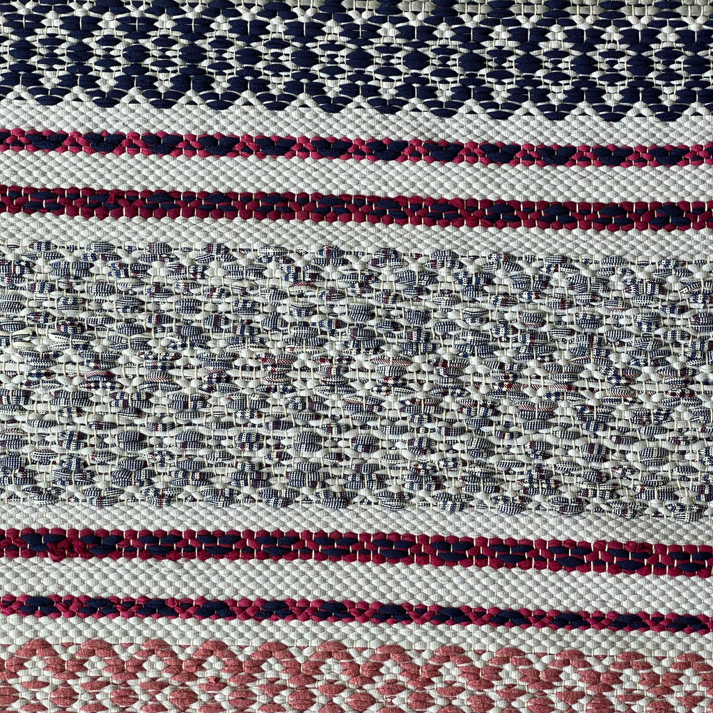 Roosikiri – suur mustriline trikoovaip 290 × 110 cm