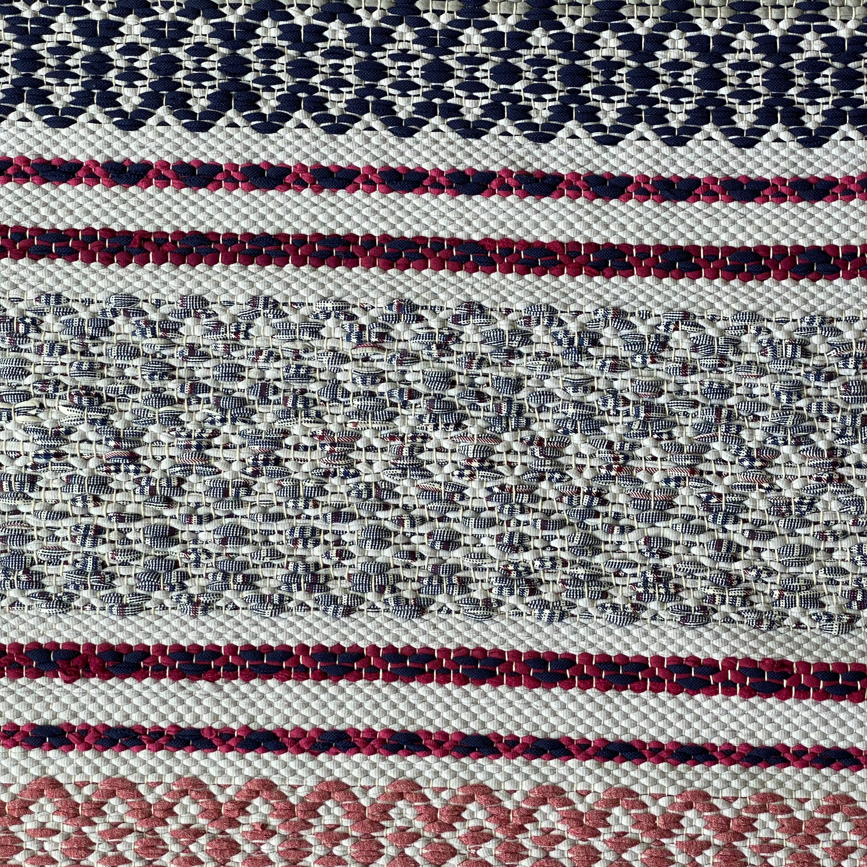 Roosikiri – suur mustriline trikoovaip 290 × 110 cm